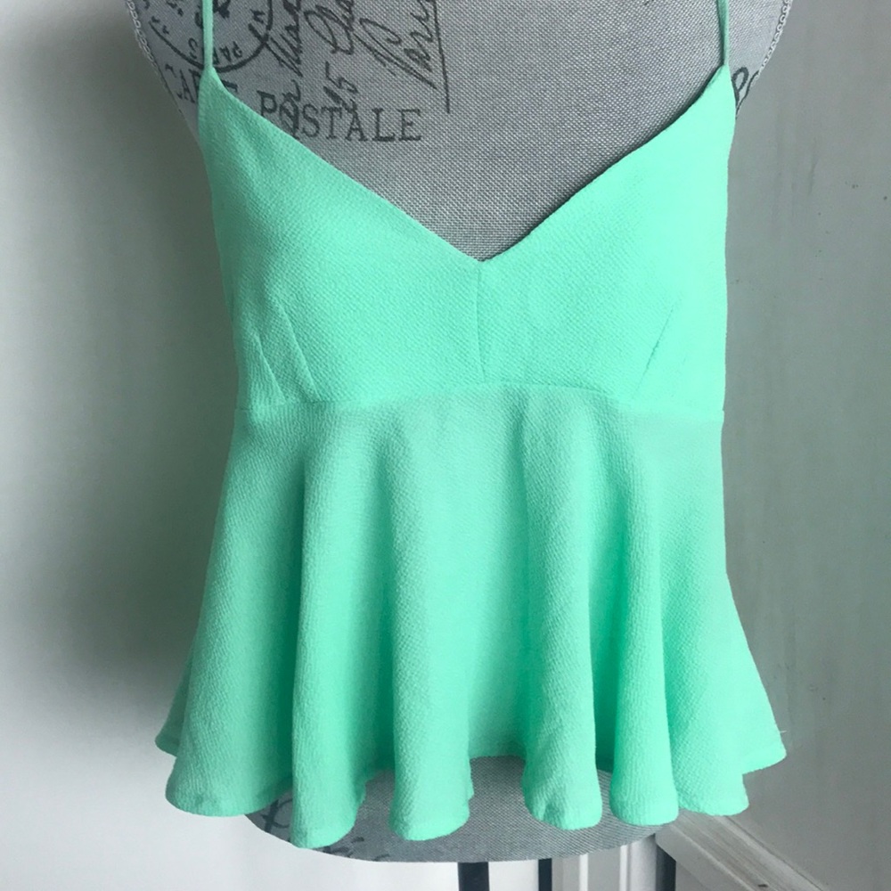 Flowy cropped tank